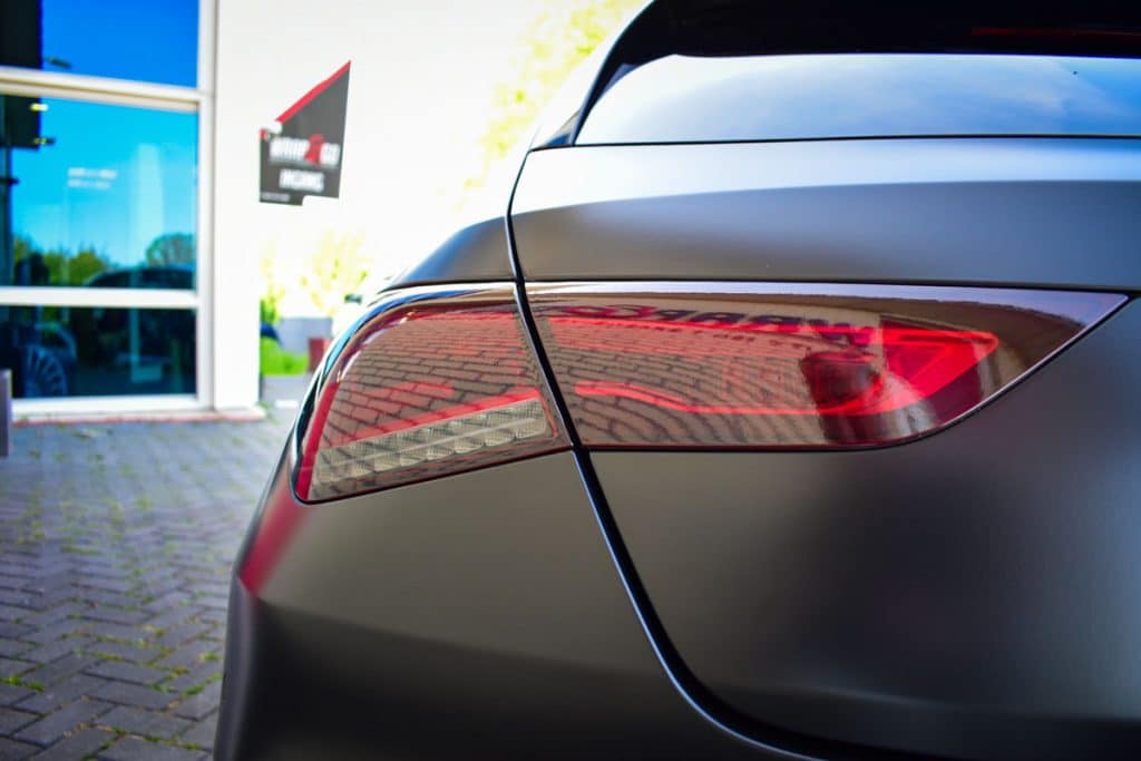 Mercedes CLA met getinte achterlichten